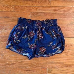 Madewell x Warm Pull-On Shorts in Honolulu Hibiscus